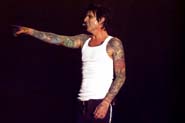 M&ouml;tley Cr&uuml;e 04